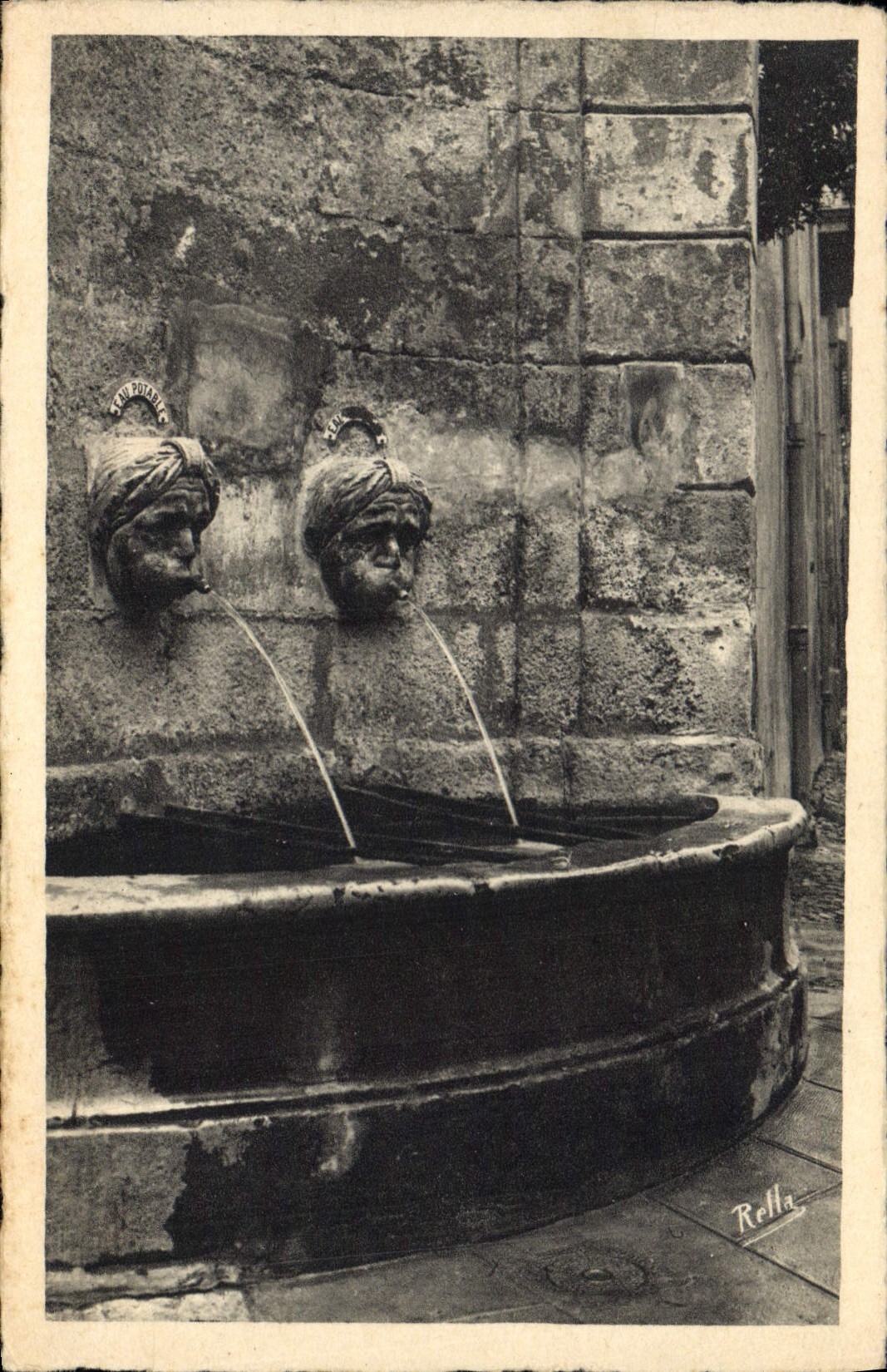 Aix-en-Provence — Die Silberquelle — Rella