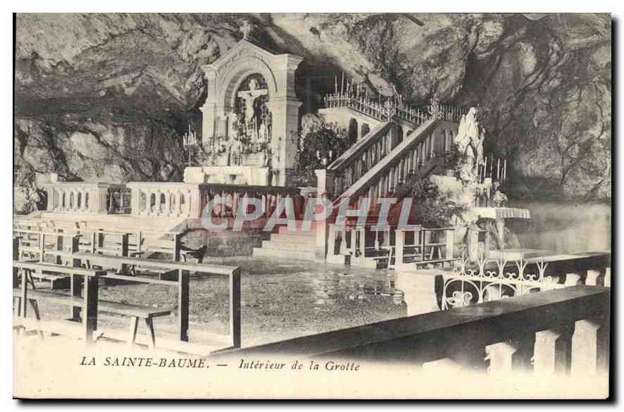 La Sainte-Baume — Interior of the Cave — Photo Vincent Marettie