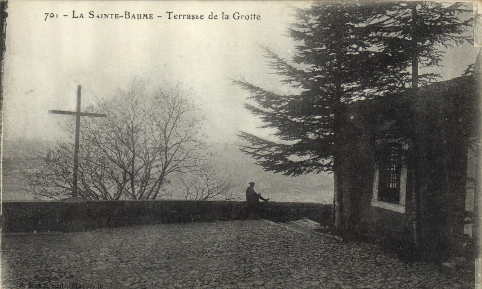 CPA La Sainte Baume Terrasse de la Grotte 
