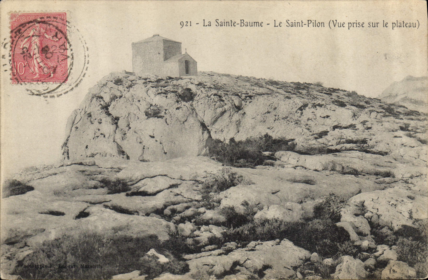CPA La Sainte Baume Le Saint Pilon Vue prise sur le plateau 