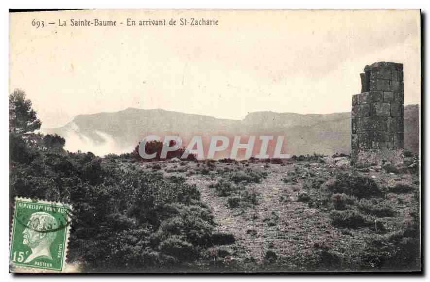 CPA La Sainte Baume En arrivant de St Zacharie 