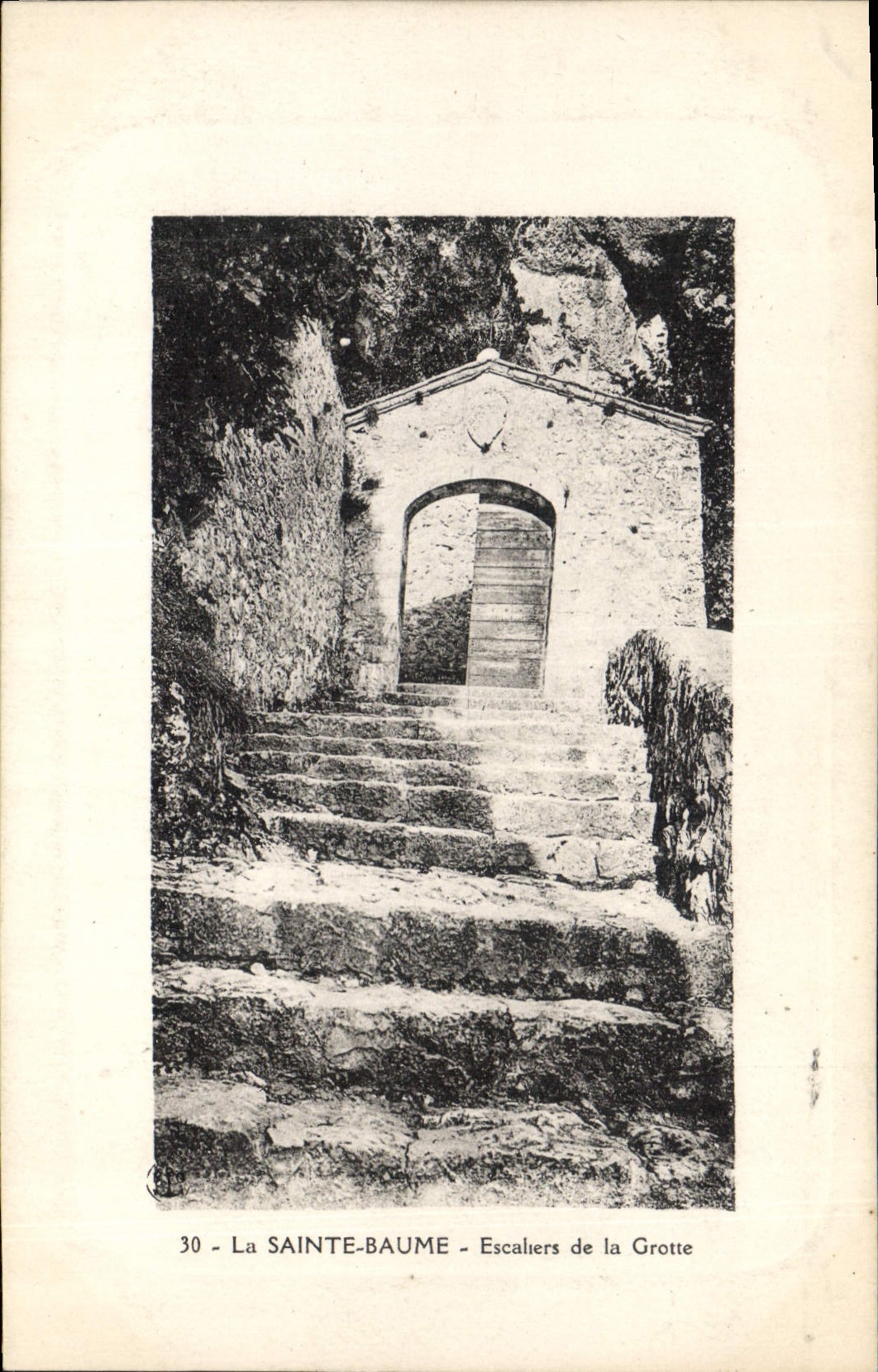 CPA La Sainte Baume Escaliers de la Grotte 