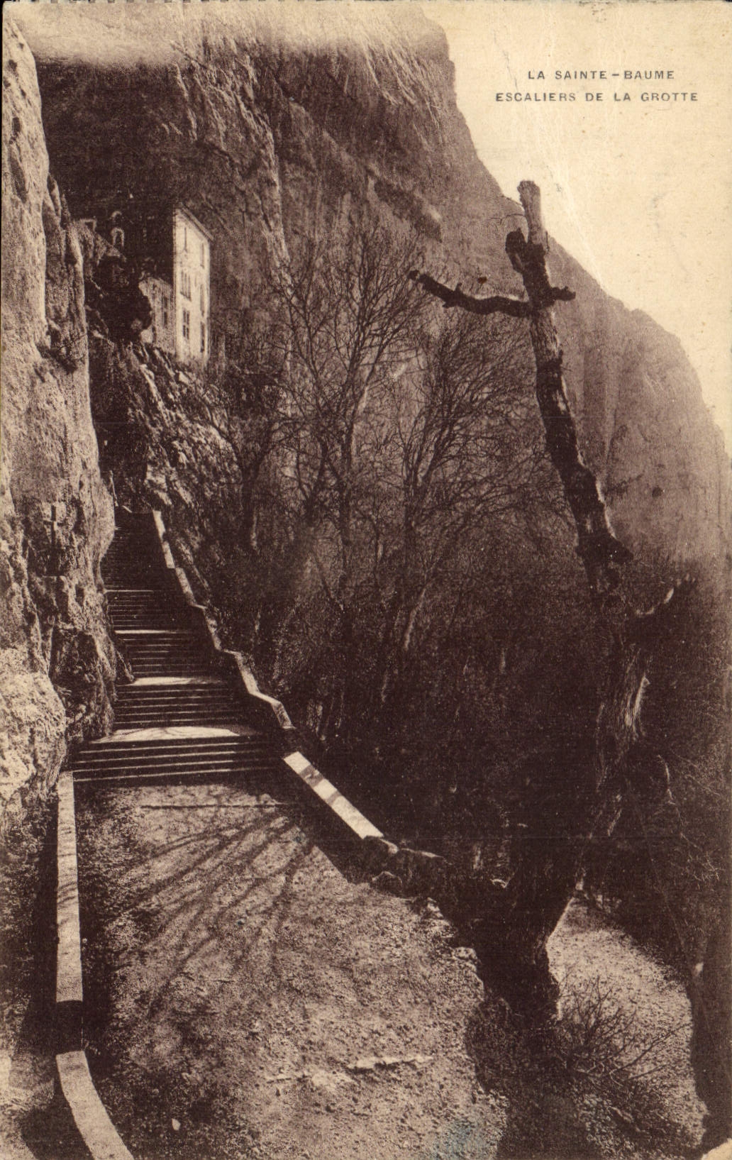CPA La Sainte Baume Escaliers de la Grotte 
