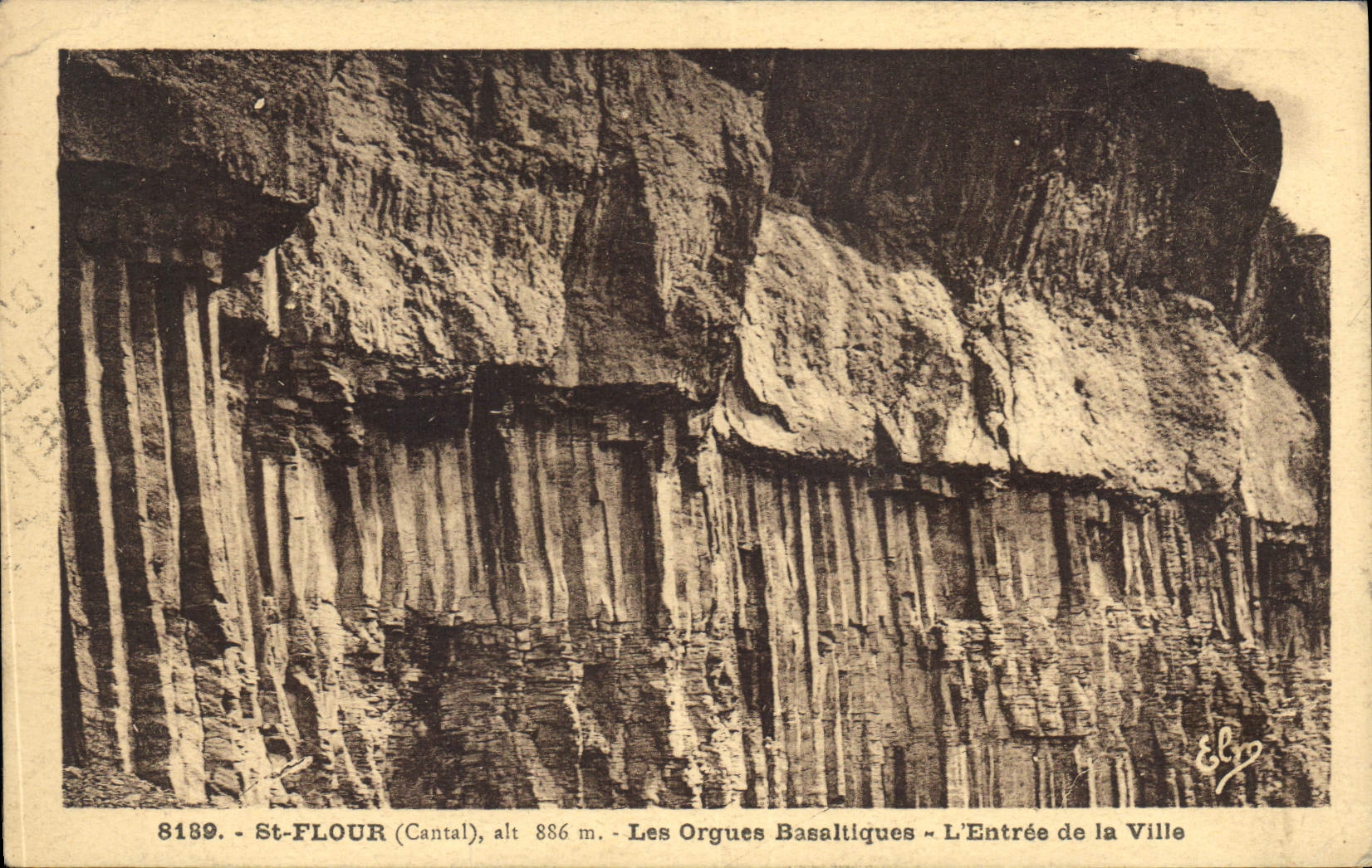 CPA St Flour Cantal Les Orgues Basiliques L'Entree de la Ville 