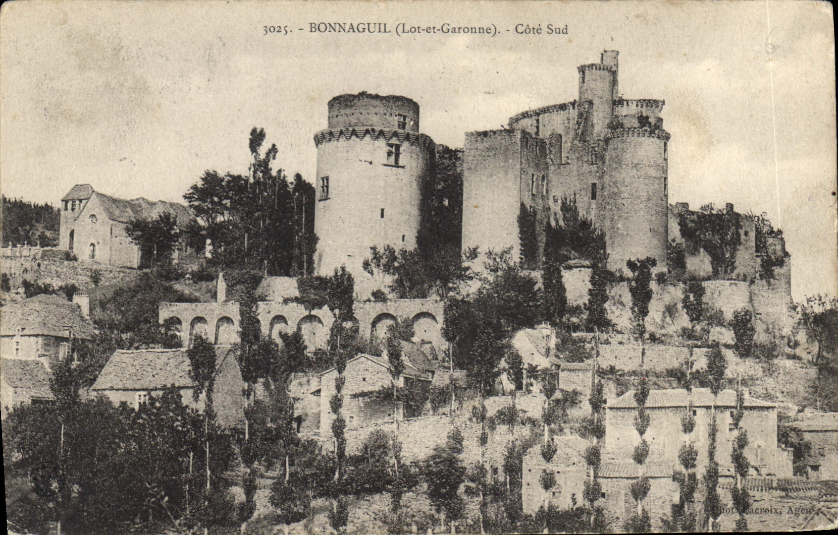 CPA Bonnaguil Lot et Garonne Cote Sud 
