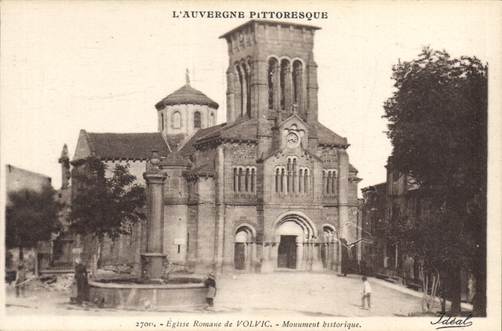 Église Romane de Volvic — Monument historique — Éditions Idéal, n°2700