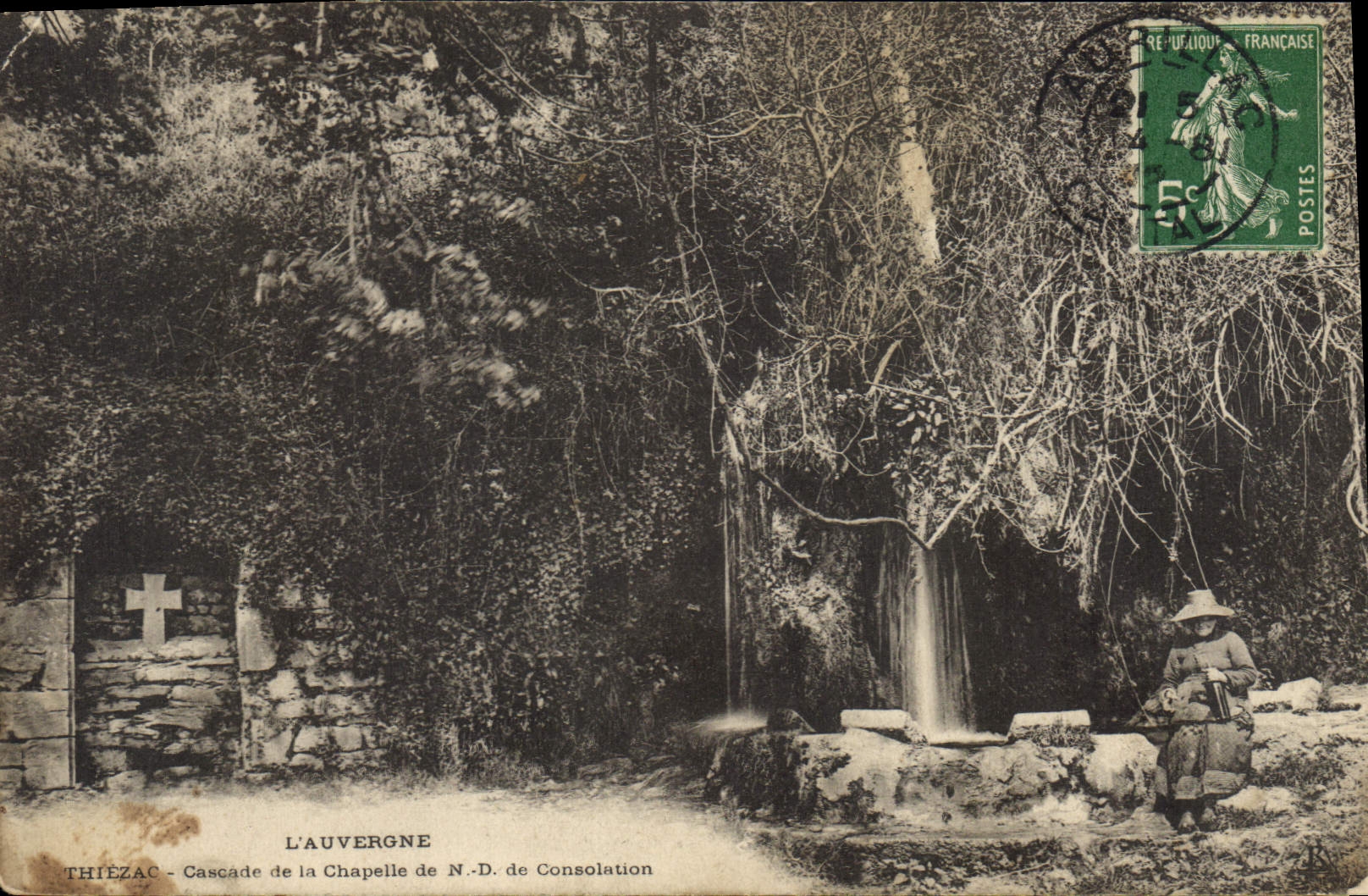 Thiezac - Cascade de la Chapelle N.-D. de Consolation — L'Auvergne, éditée par L'Auvergne