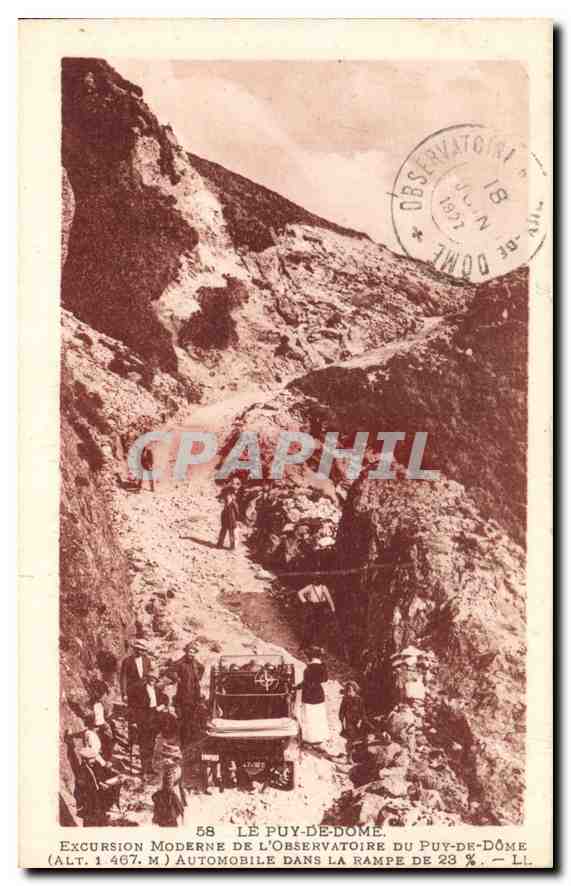 Moderne Ausfahrt zum Observatorium Puy-de-Dôme — Auto auf der 23%-Steigung — Verlag L. L. Nr. 58