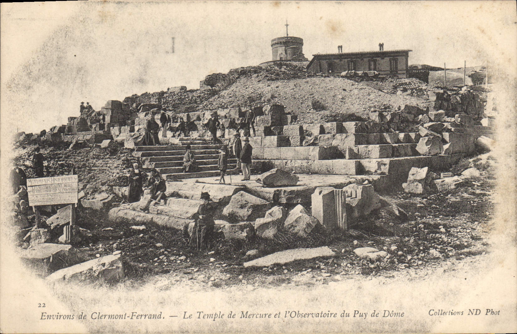 Environs de Clermont-Ferrand — Le Temple de Mercure et l'Observatoire du Puy de Dôme — Collections ND Phot