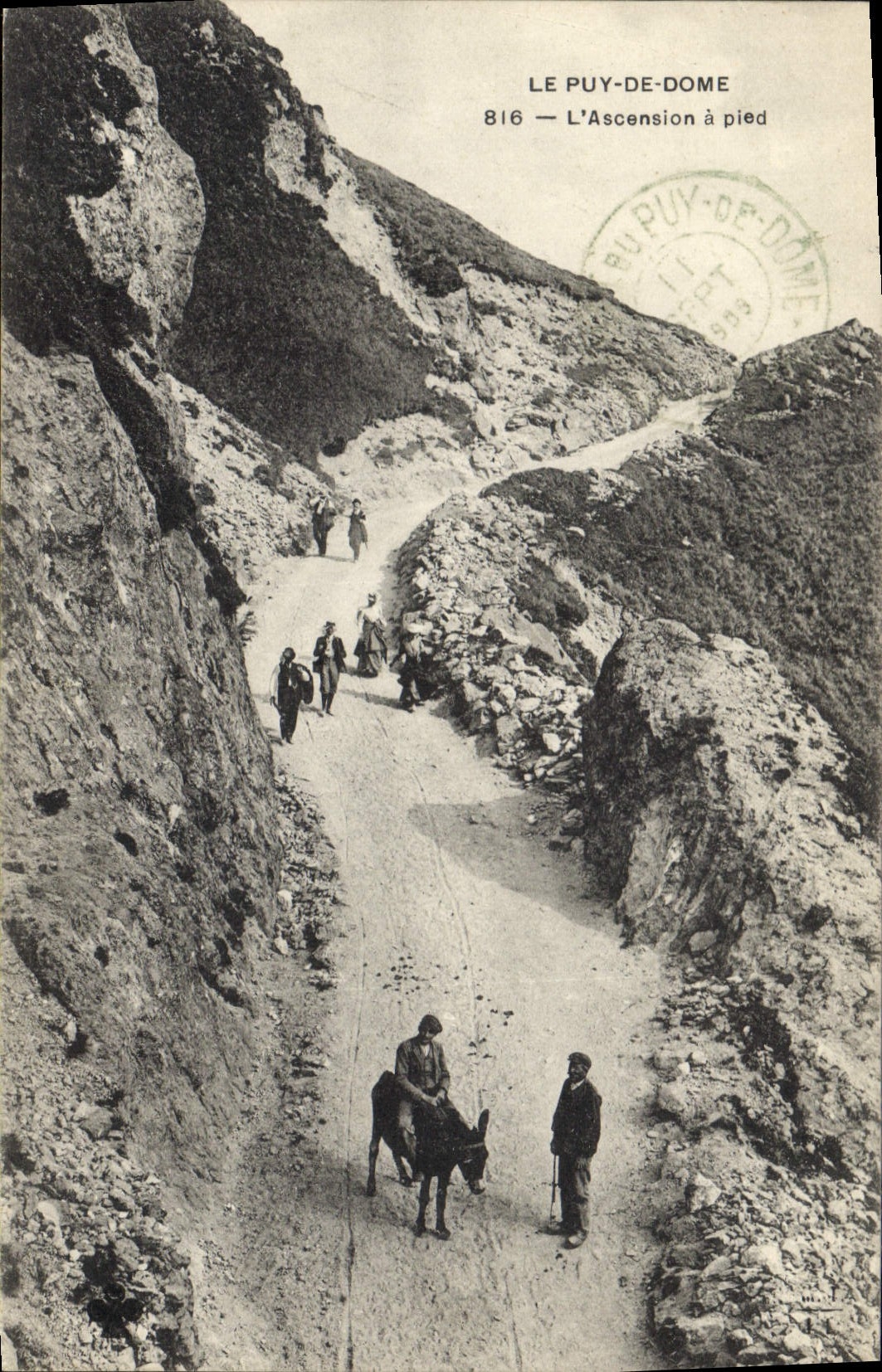 CPA Le Puy de Dome L'Ascension a pied 