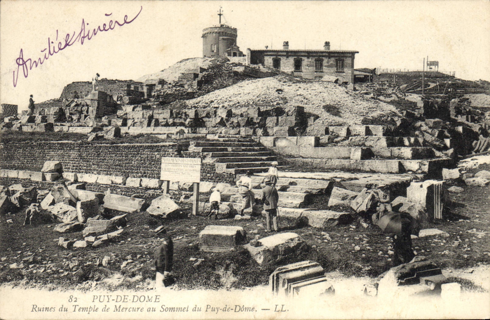 Ruines du Temple de Mercure au Sommet du Puy-de-Dôme — LL.