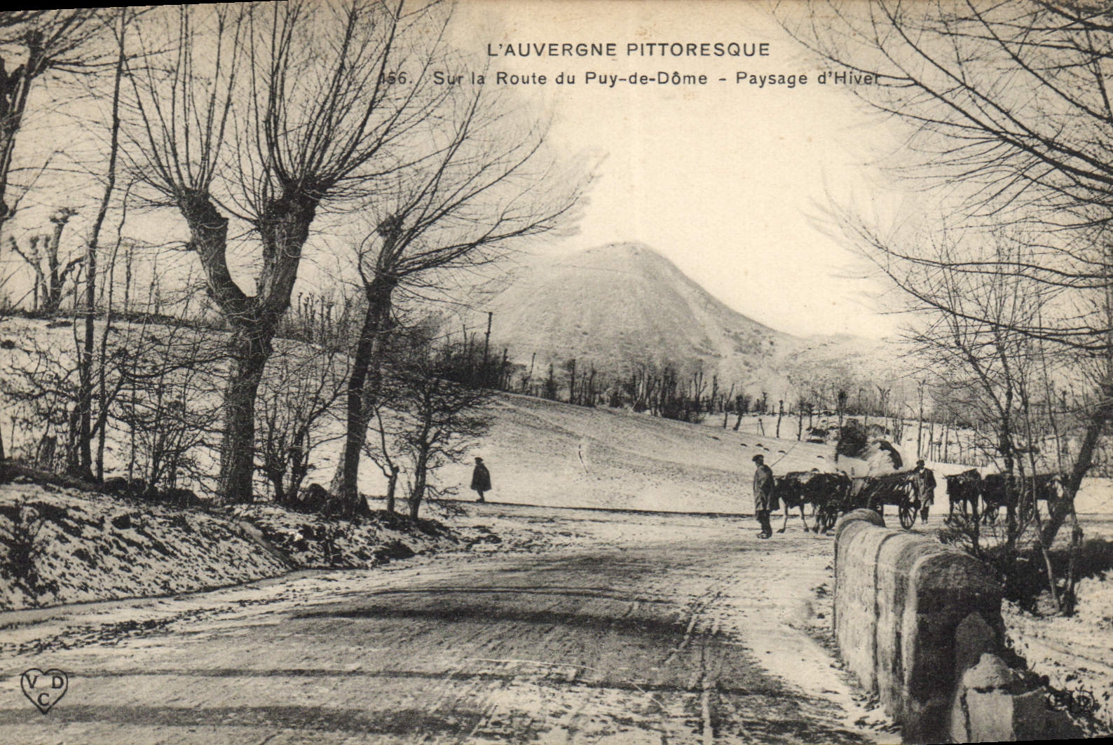 L'Auvergne pittoresque — Sur la Route du Puy-de-Dôme — Paysage d'Hiver — n° 156