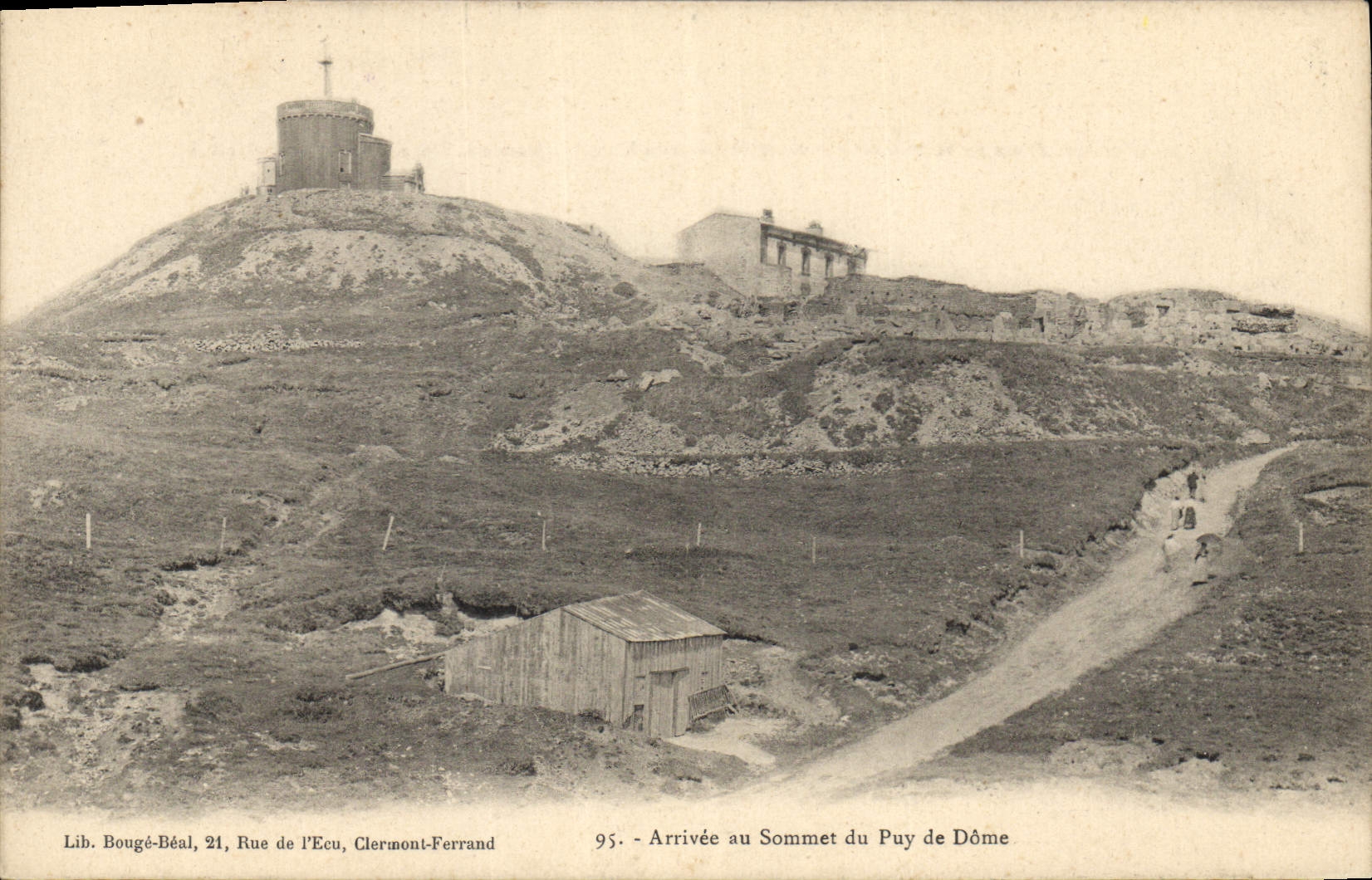 Arrivée au Sommet du Puy de Dôme — Lib. Bougé-Béal, 21 Rue de l’Ecu, Clermont-Ferrand