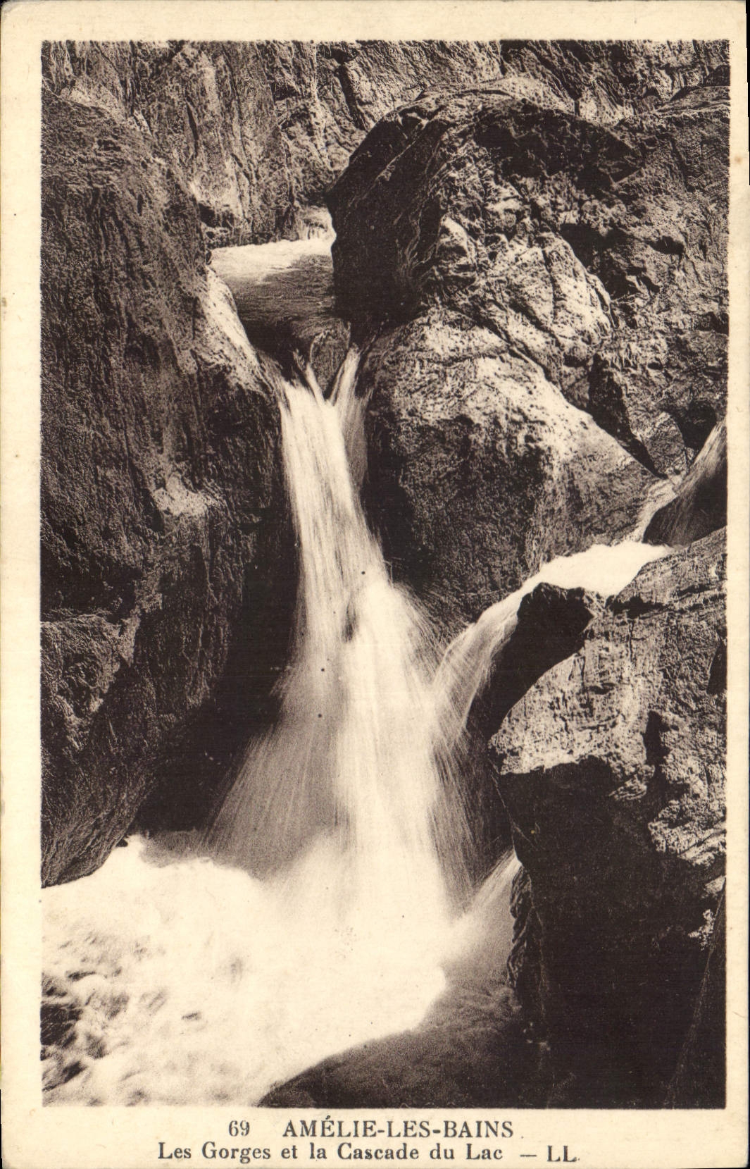 CPA Amelie les Bains Les Gorges et la Cascade du Lac 