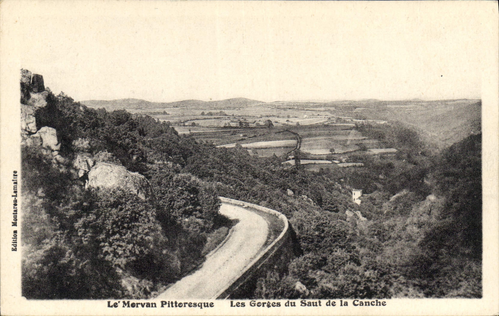 CPA Le Morvan Pittoresque Les Gorges du Saut de la Canche 