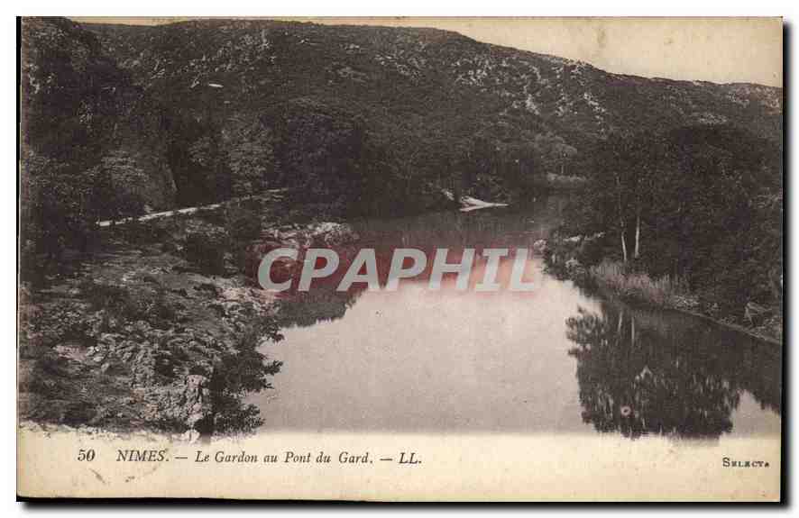 CPA Nimes Le Gardon au Pont du Gard 