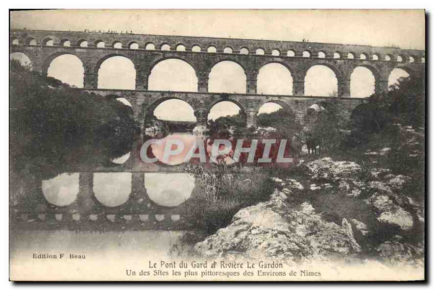 CPA Le Pont du Gard et Riviere Le Gardon 