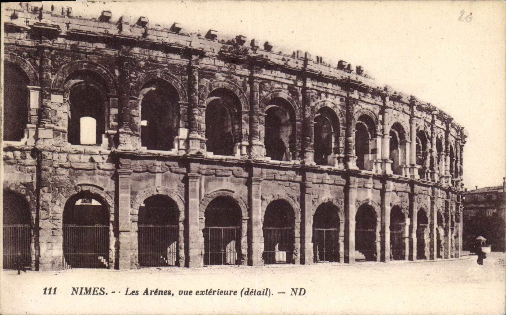 Nîmes — Die Arenen, äußere Ansicht (Detail) — ND