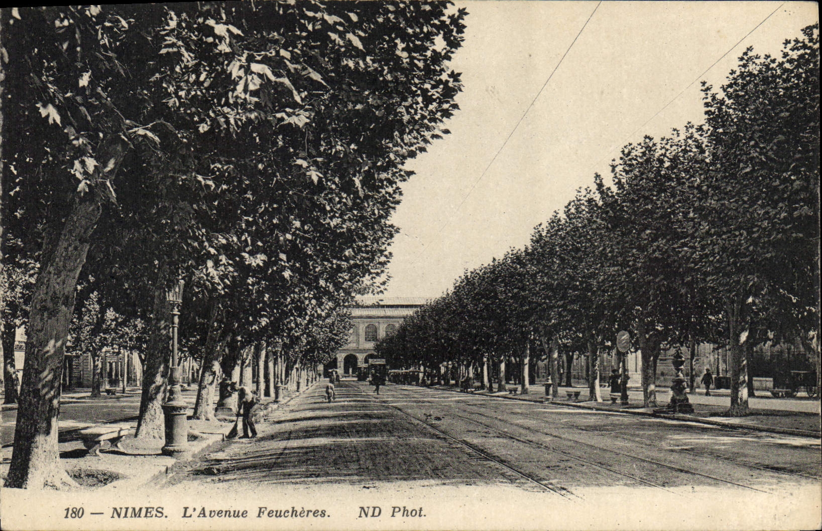 Nîmes — L'Avenue Feuchères — ND Phot. n°180