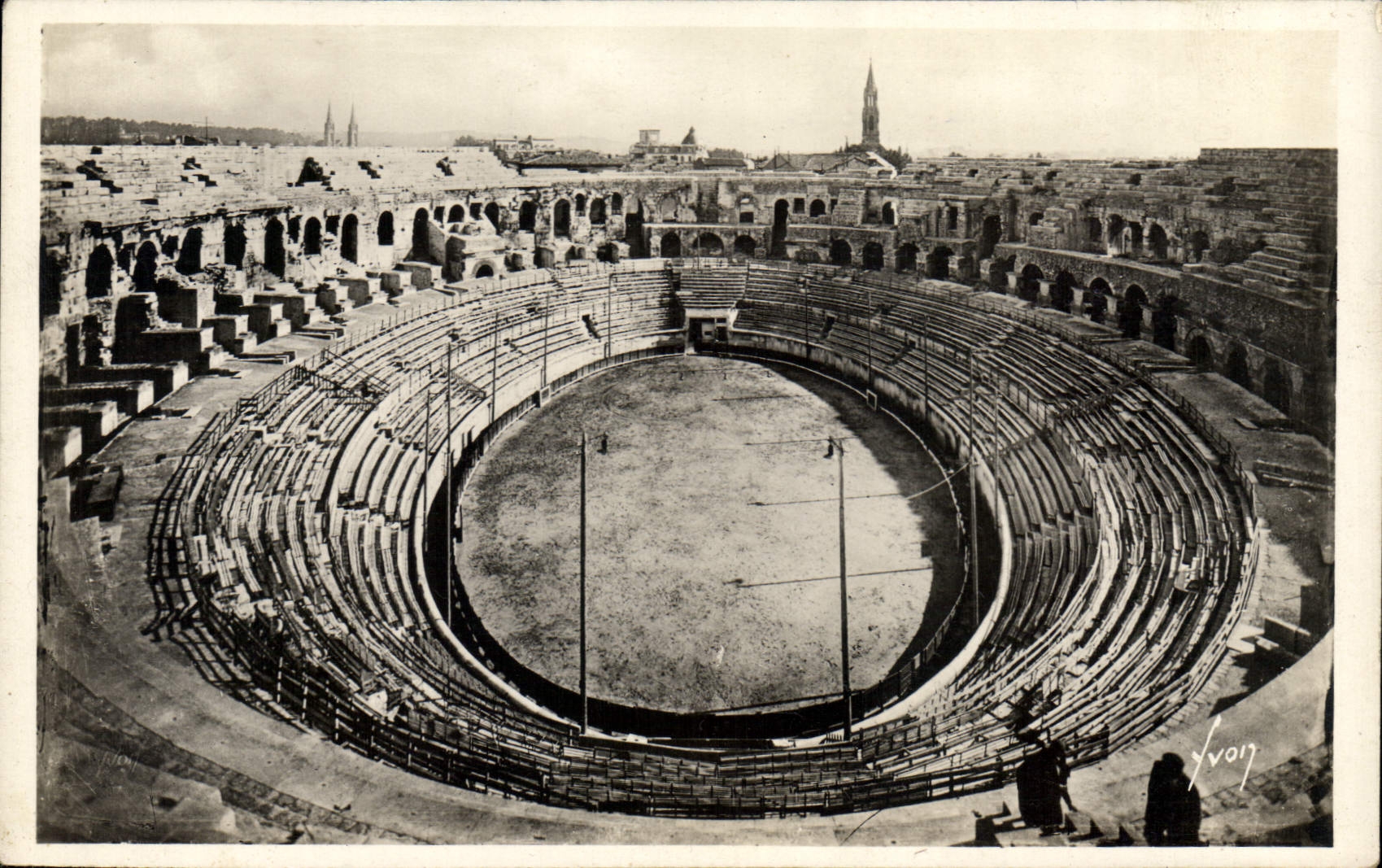 Nîmes (Gard) - Les Arènes — reproduction — Les Éditions d'Art