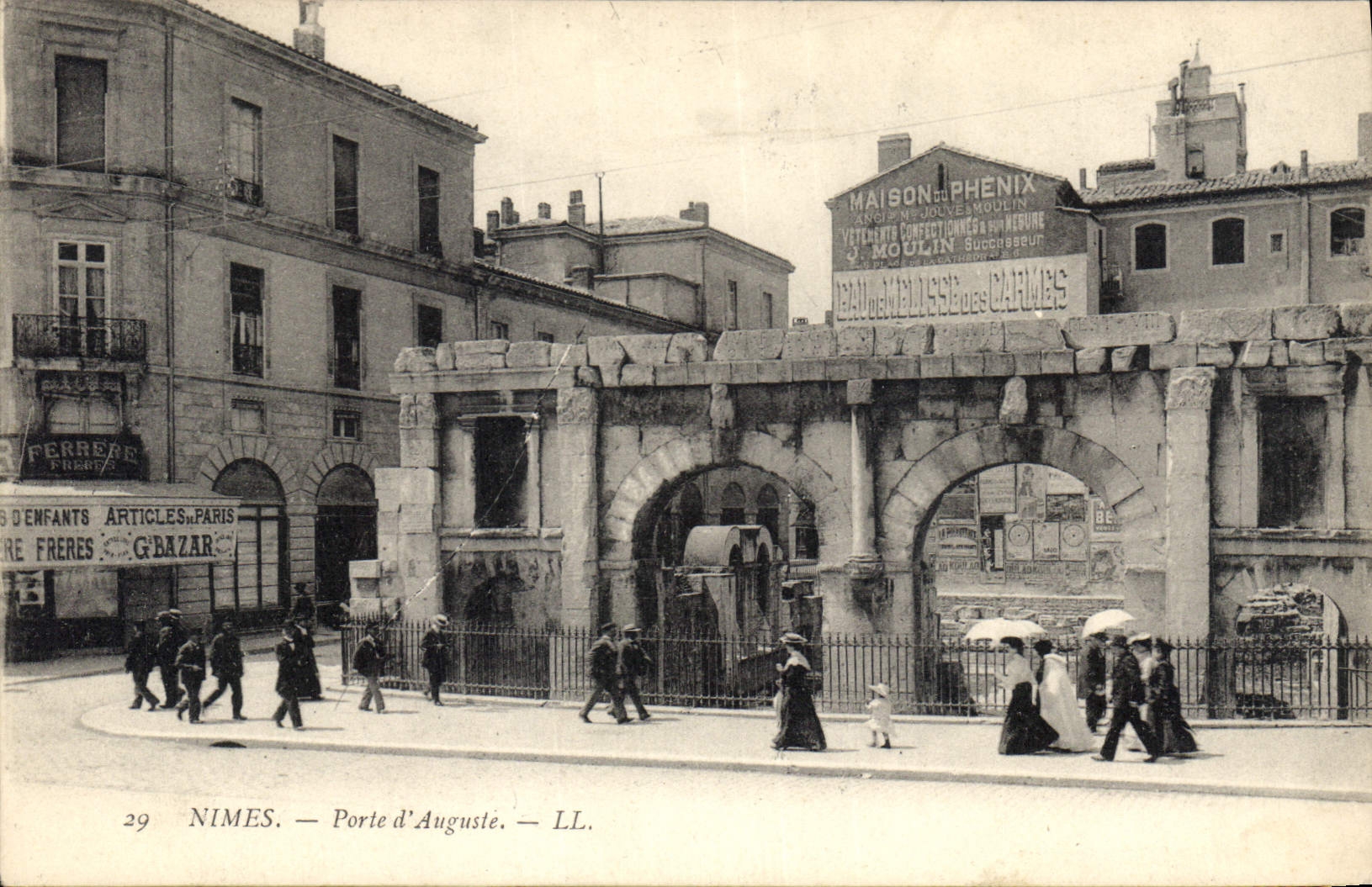 Nîmes — Porte d'Auguste — LL.