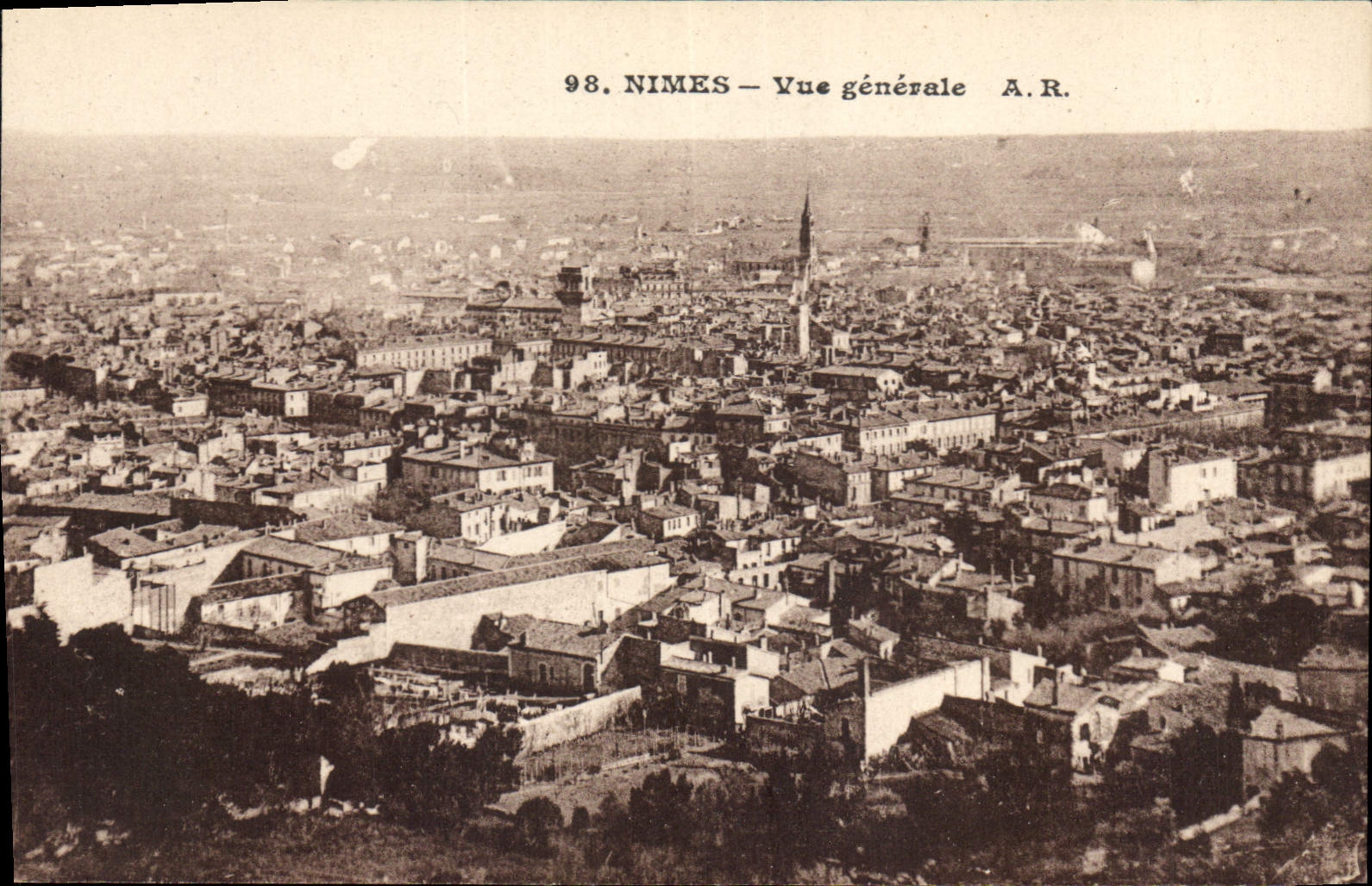 Nîmes — Vue générale — A.R. n°98