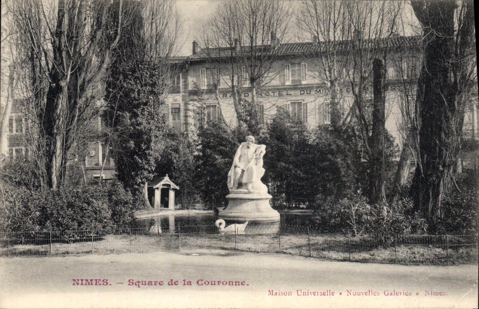Nîmes — Square de la Couronne — Maison Universelle • Nouvelles Galeries • Nîmes