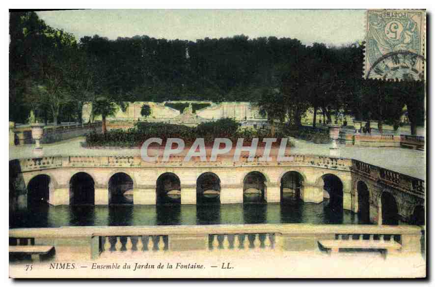 Nîmes — Ensemble du Jardin de la Fontaine — LL.