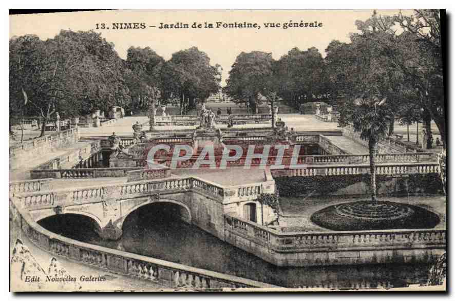 CPA Nimes Jardin de la Fontaine vue generale 
