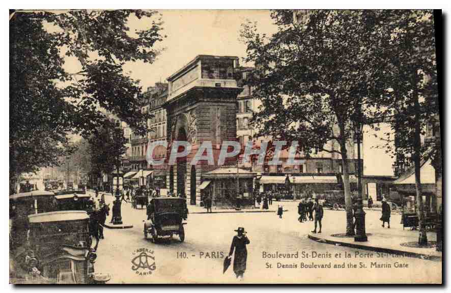 CPA Paris Boulevard St Denis et la Porte St Martin 