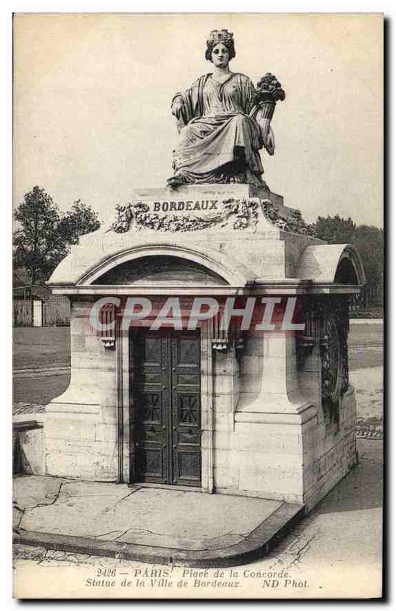 CPA Paris Place de la Concorde Statue de la Ville de Bordeaux 