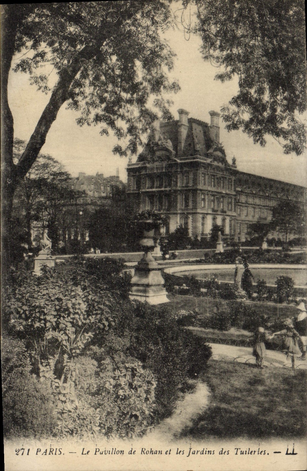 CPA Paris Le Pavillon de Rohan et les Jardins des Tuileries 