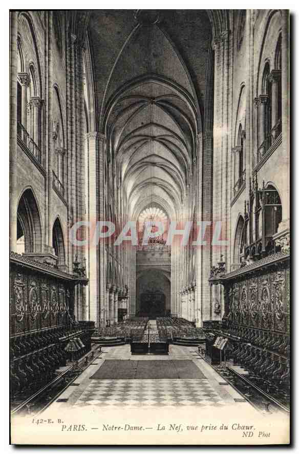 CPA Paris Notre Dame La Nef vue prise du Choeur 