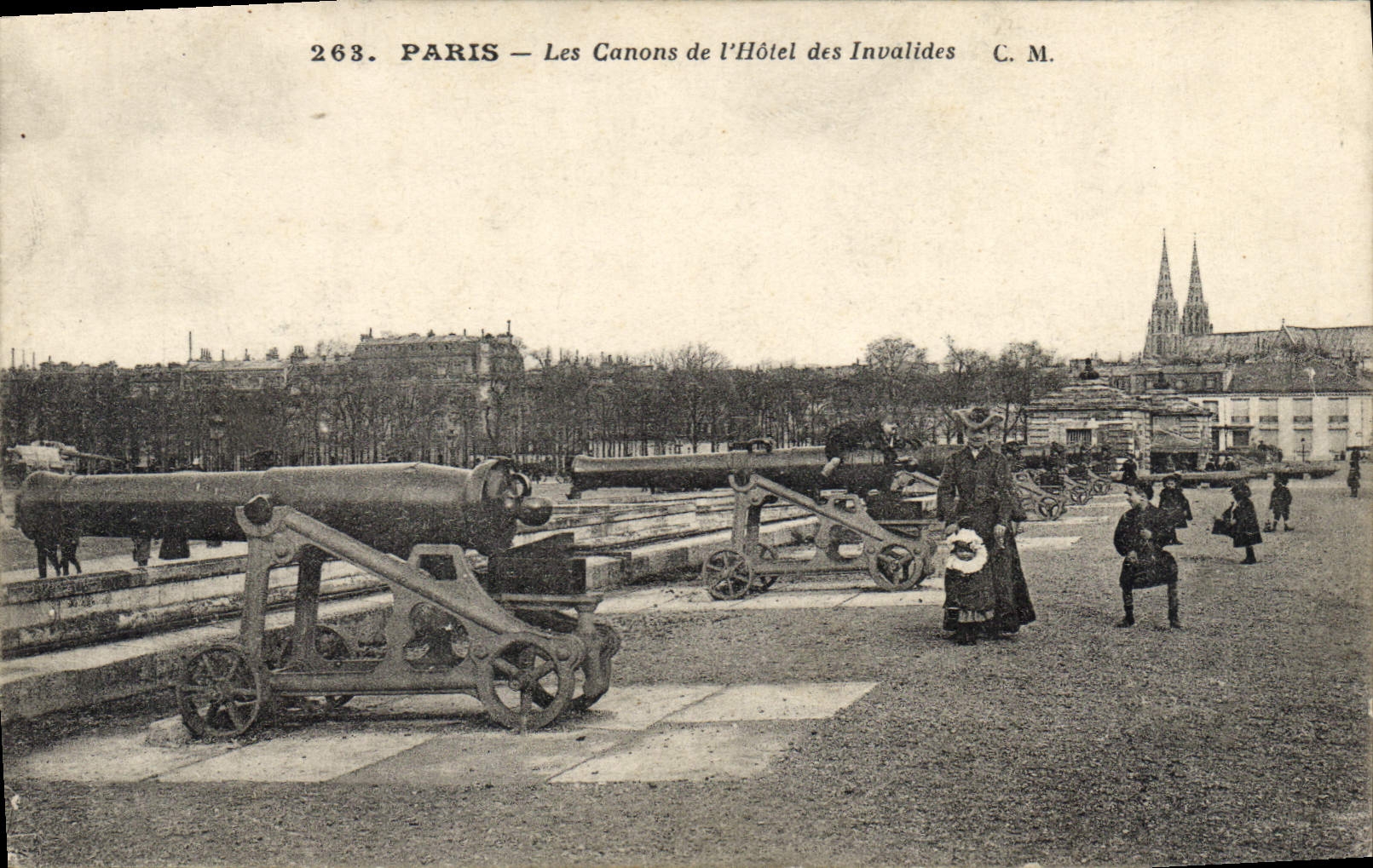 Paris — Die Kanonen des Hôtel des Invalides — C. M. n°263