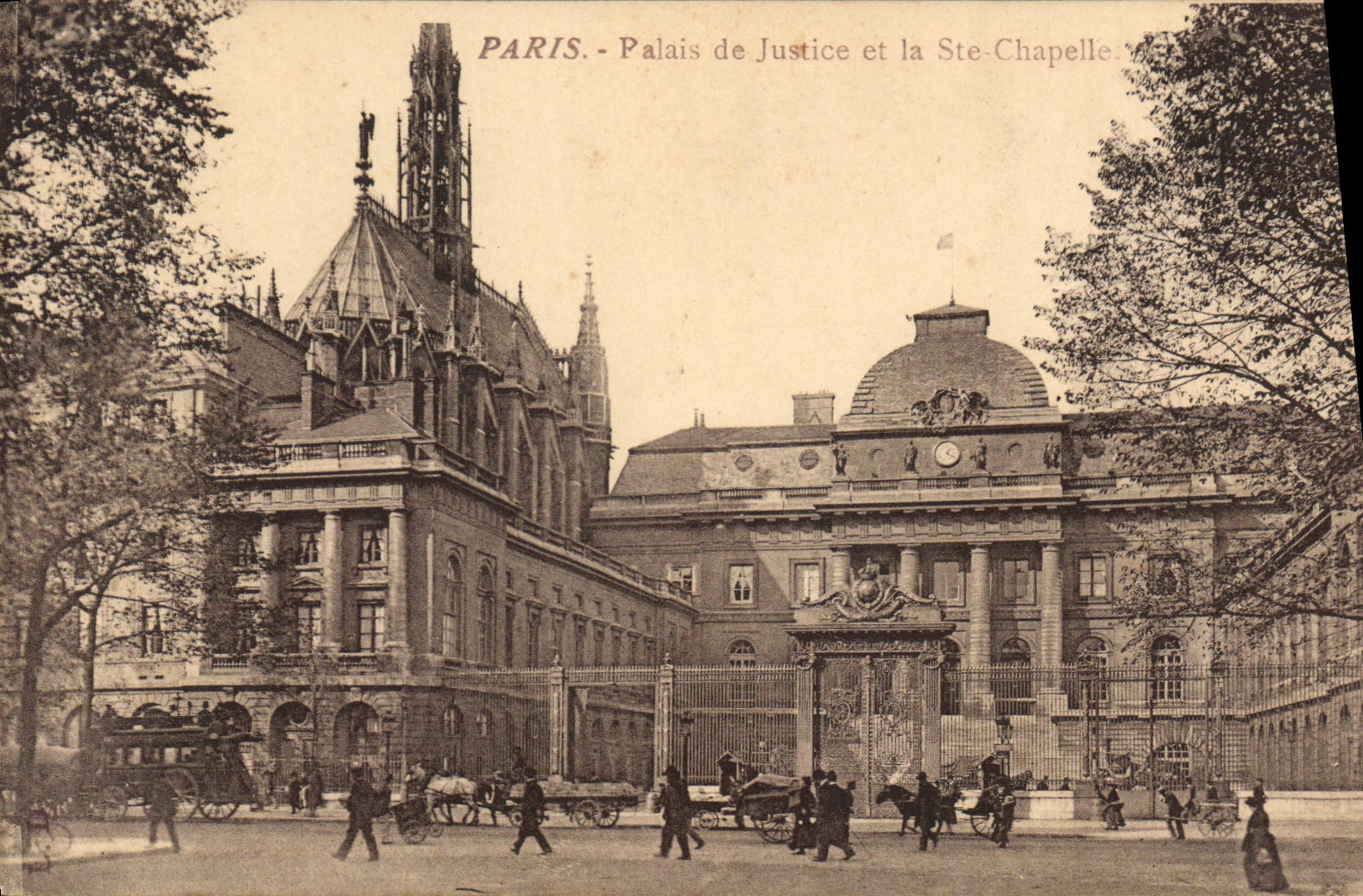 CPA Paris Palais de Justice et le Ste Chapelle 