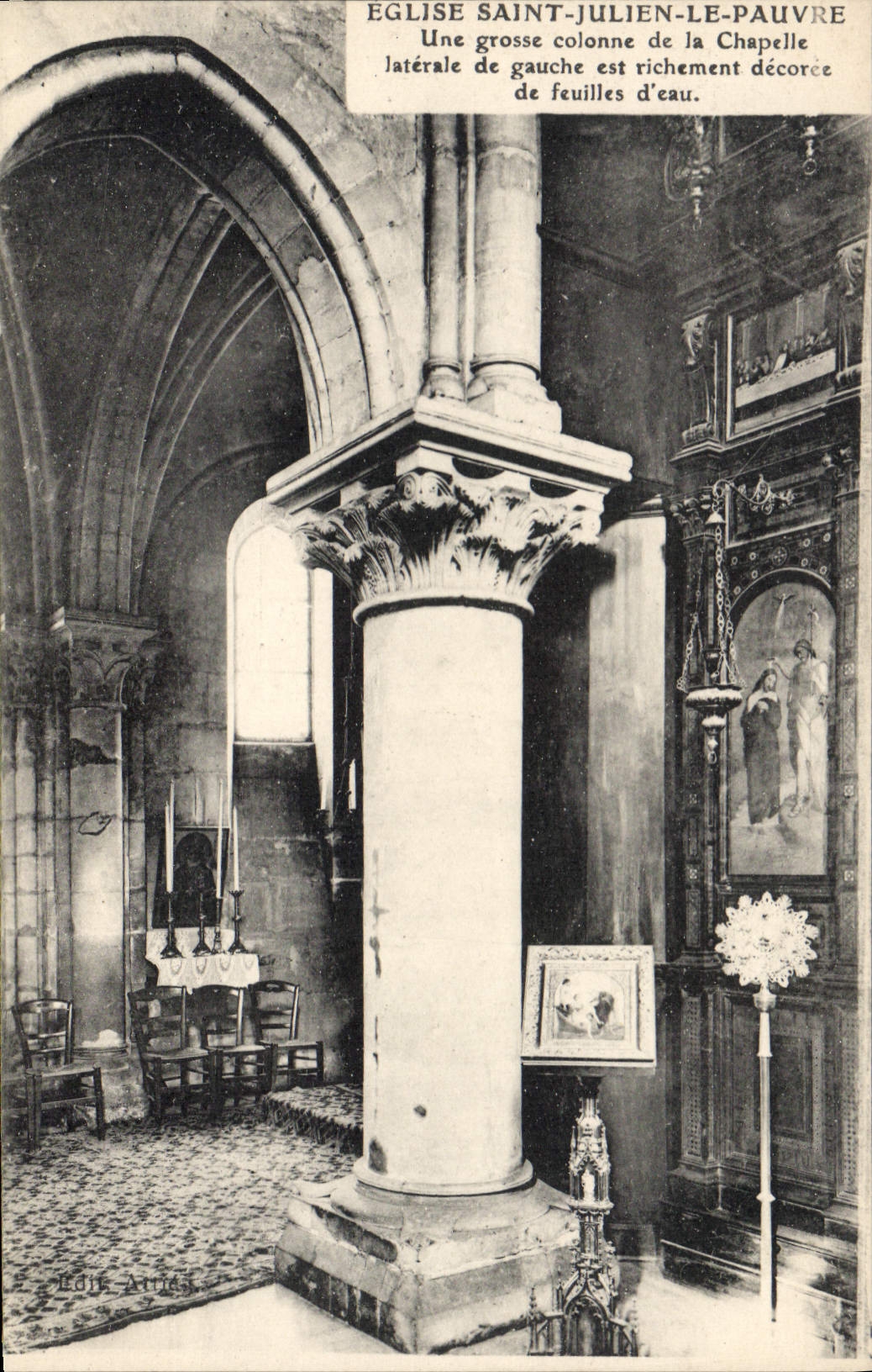 CPA Eglise Saint Julien le Pauvre une Grosse Colonne de la Chapelle laterale de gauche est richement