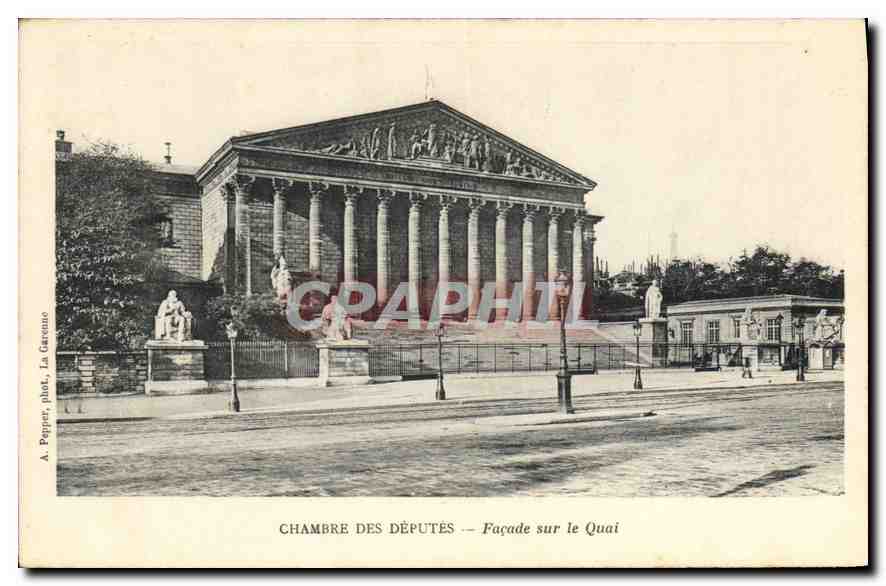 CPA Chambre des Deputes Facade sur le Quai 