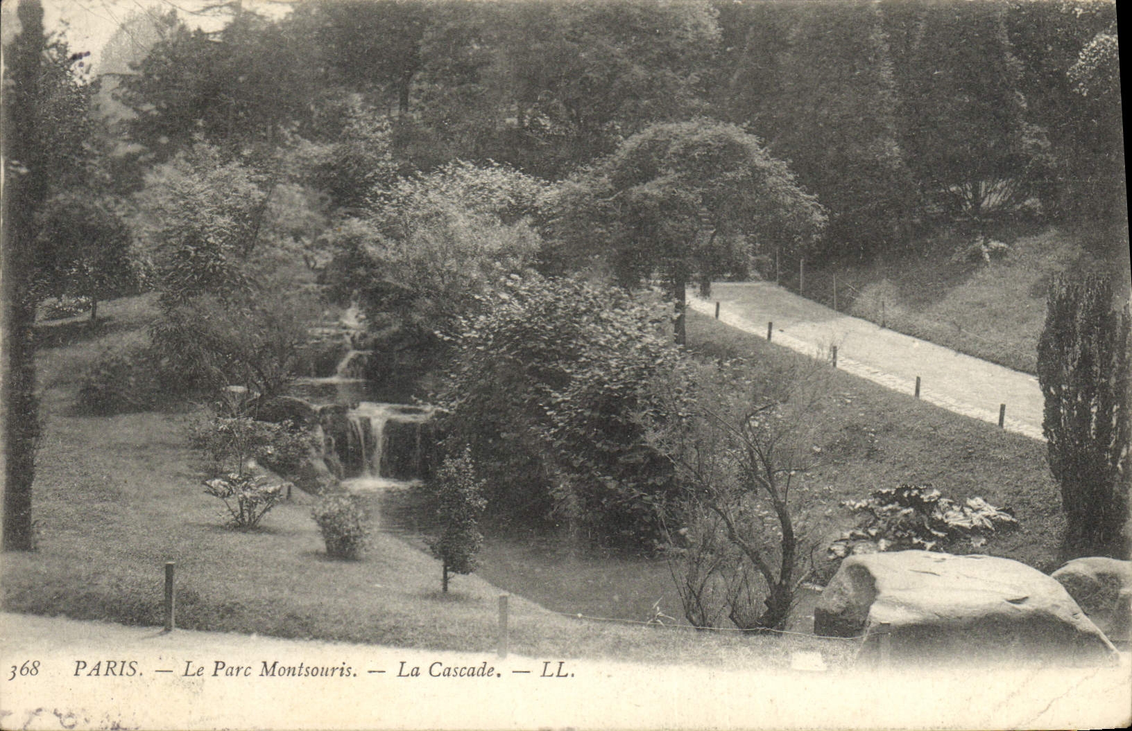 CPA Paris le Parc Montsouris la Cascade 