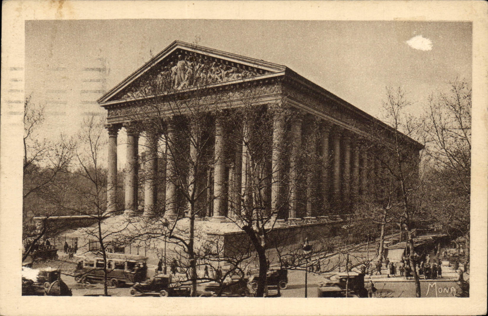 CPA Les petits tableaux de Paris La Madeleine construite sous la forme d'un temple grec d'apres les 