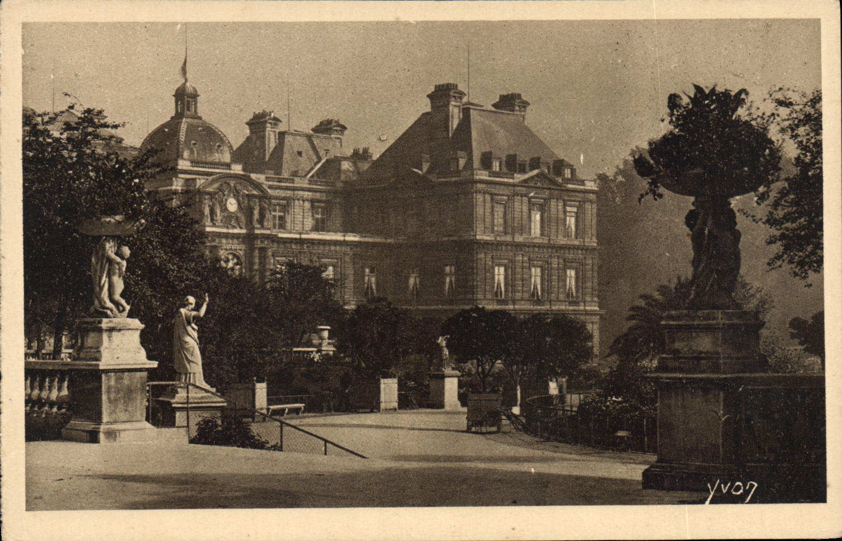 CPA Paris Le Palais et Jardin du Luxembourg 