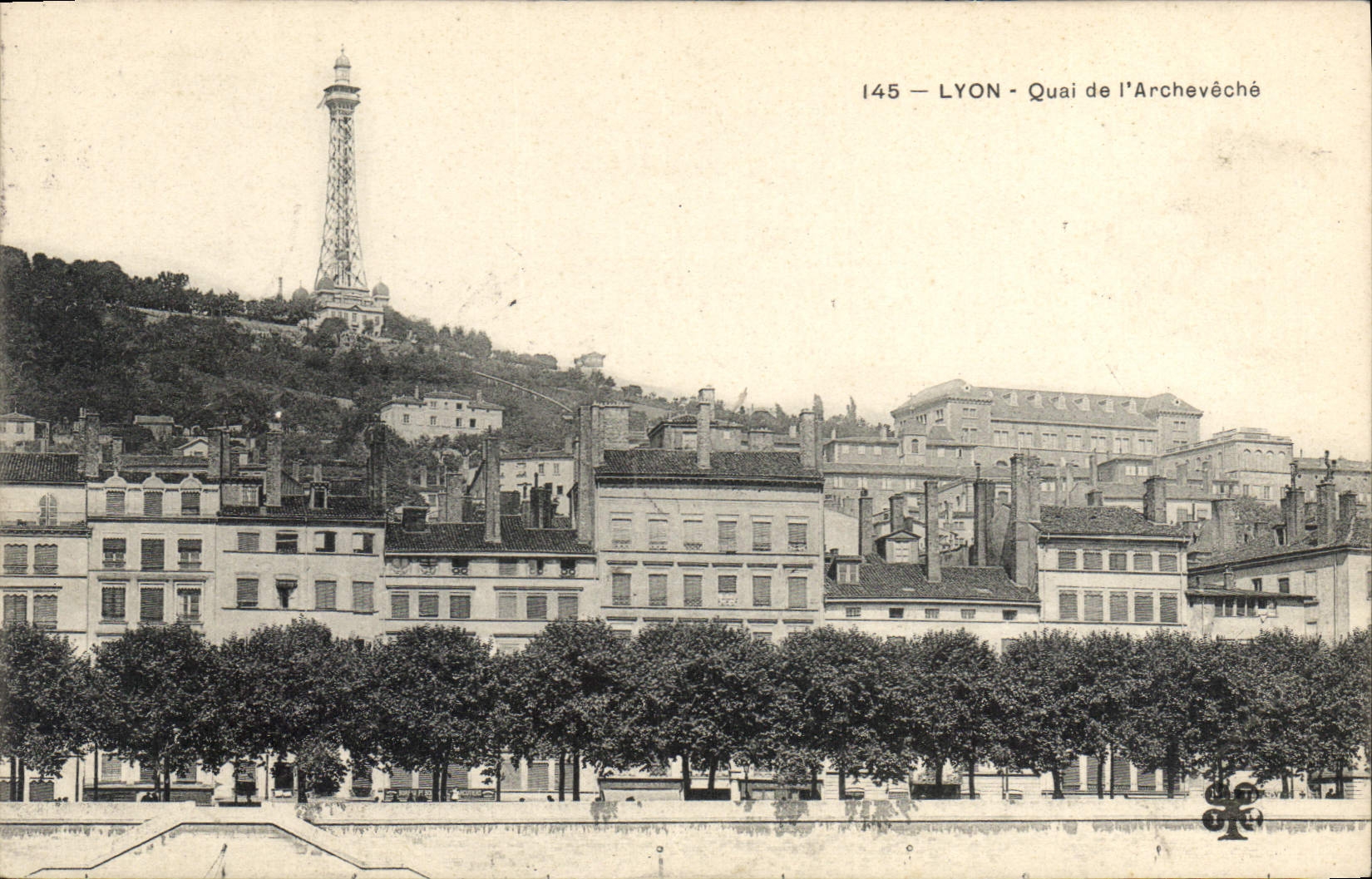 LYON - Quai de l'Archevêché — vue avec la tour de l'Horloge en arrière-plan — éditeur inconnu, n° 145