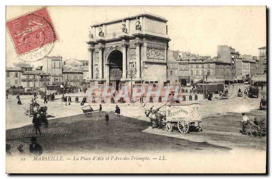 CPA Marseille La Place d'Aix et l'Arc de Triomphe 