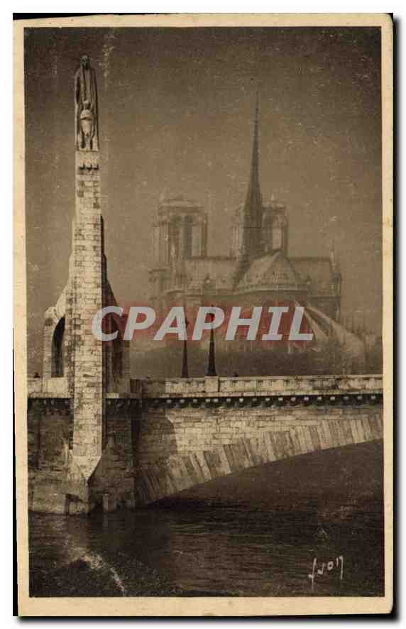 CPA Paris Notre Dame et Statue de Ste Genevieve 