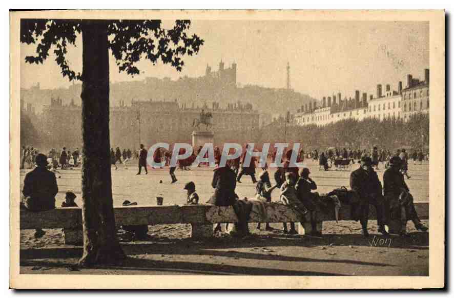 CPA Lyon Place Bellecour 