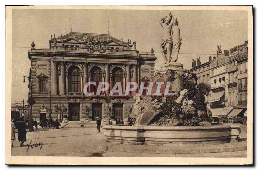 CPA Montpellier Herault Le Theatre et la Fontaine des Trois Graces 