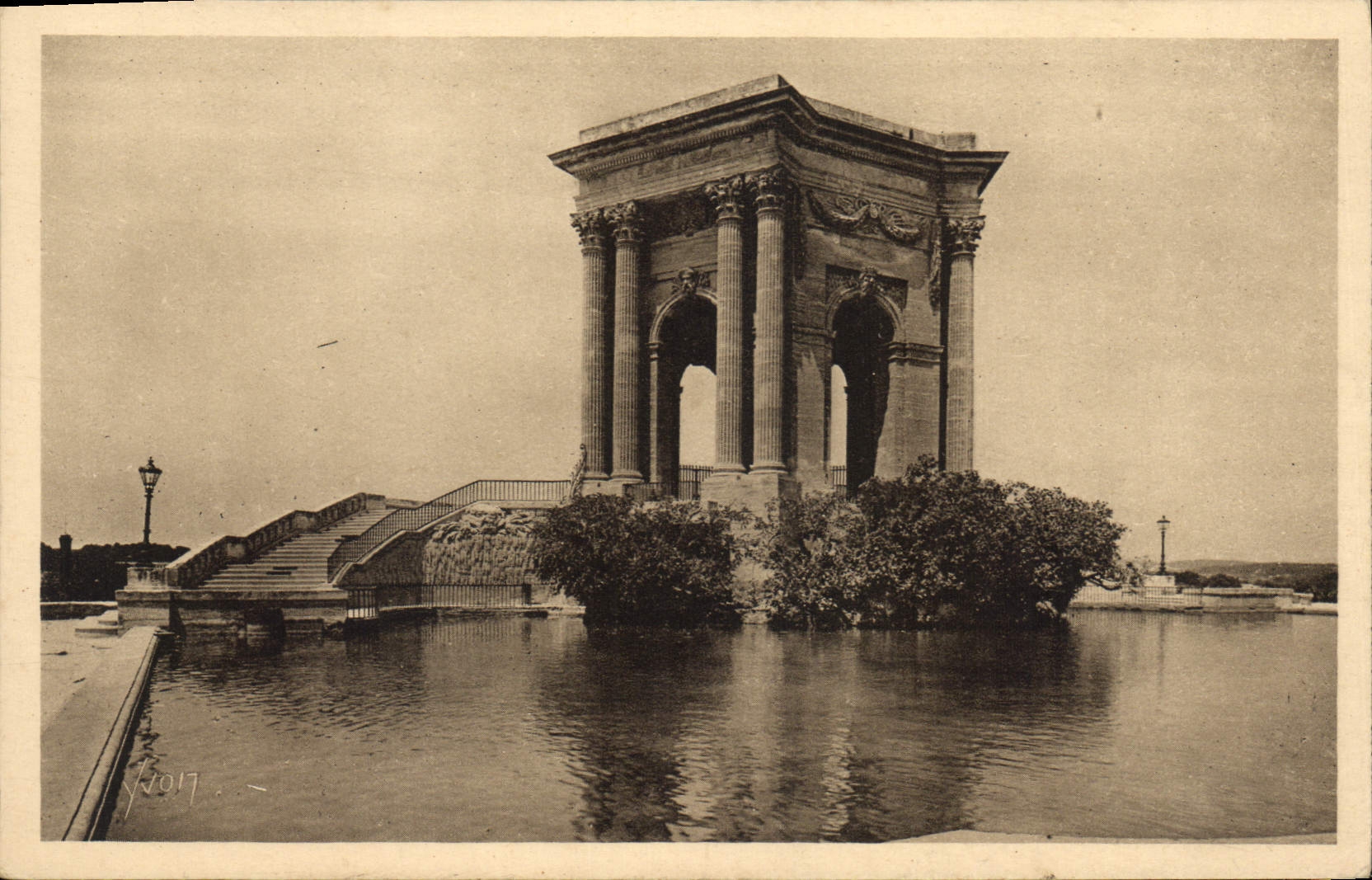 CPA Montpellier Herault Jardin du Peyrou Le Chateau d'Eau 