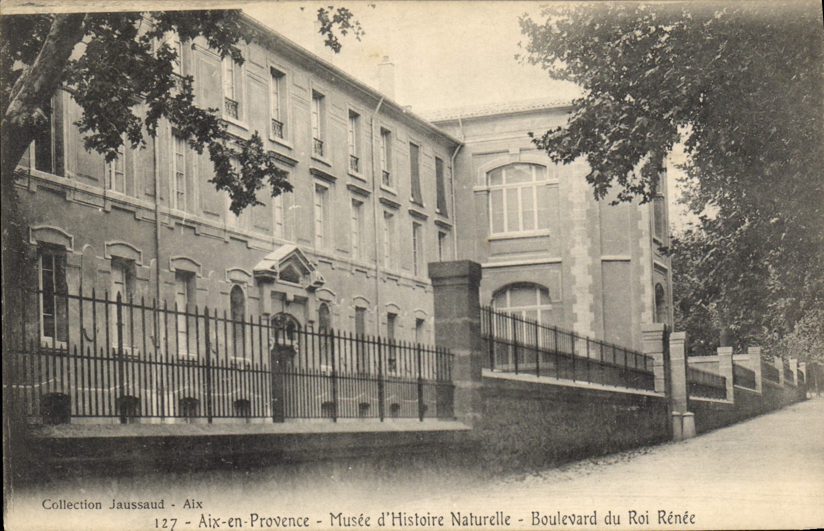 Musée d'Histoire Naturelle — Aix-en-Provence — Boulevard du Roi Rénéée — Collection Jaussaud, n°127