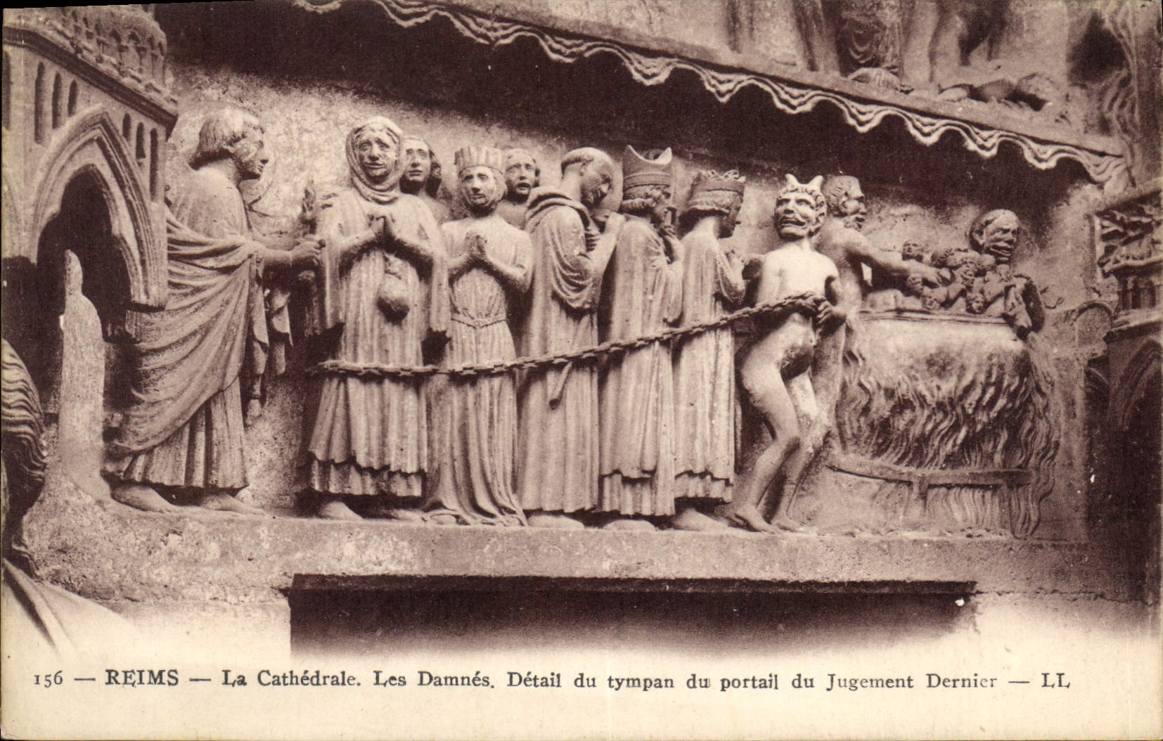 CPA Reims La Cathedrale Les Dammes Detail du tympan du Portail du Jugement Dernier 