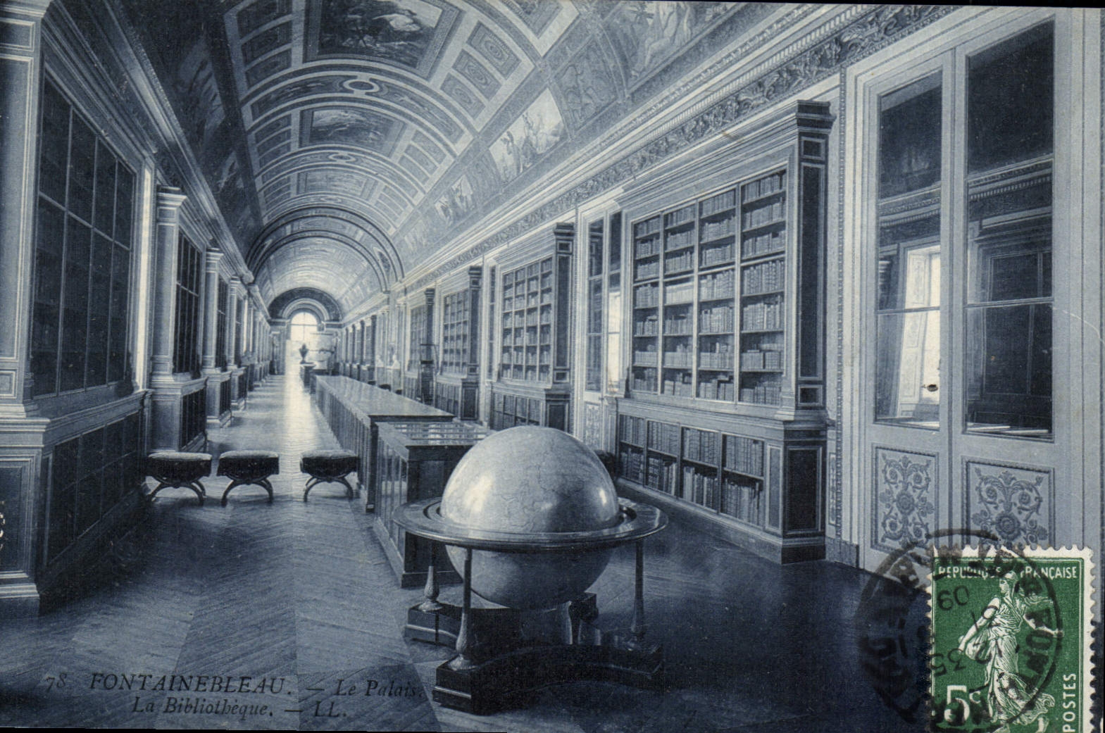 Fontainebleau — Le Palais — La Bibliothèque — LL
