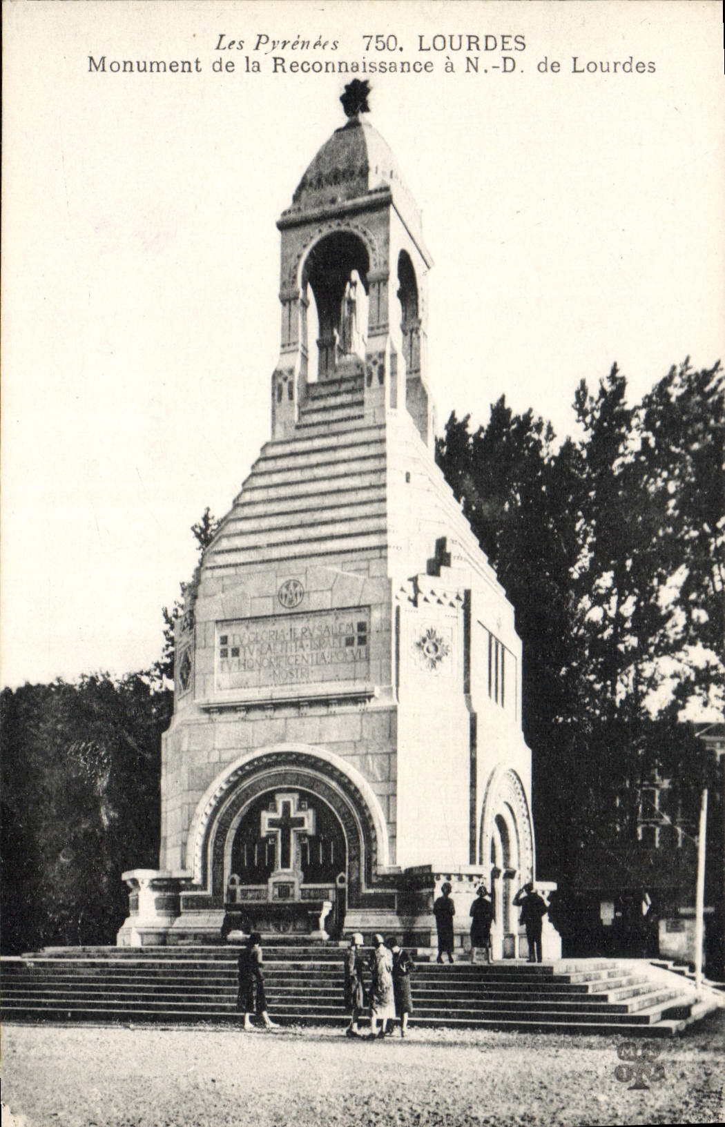 CPA Lourdes Monument de la Reconnaisance a ND de Lourdes 